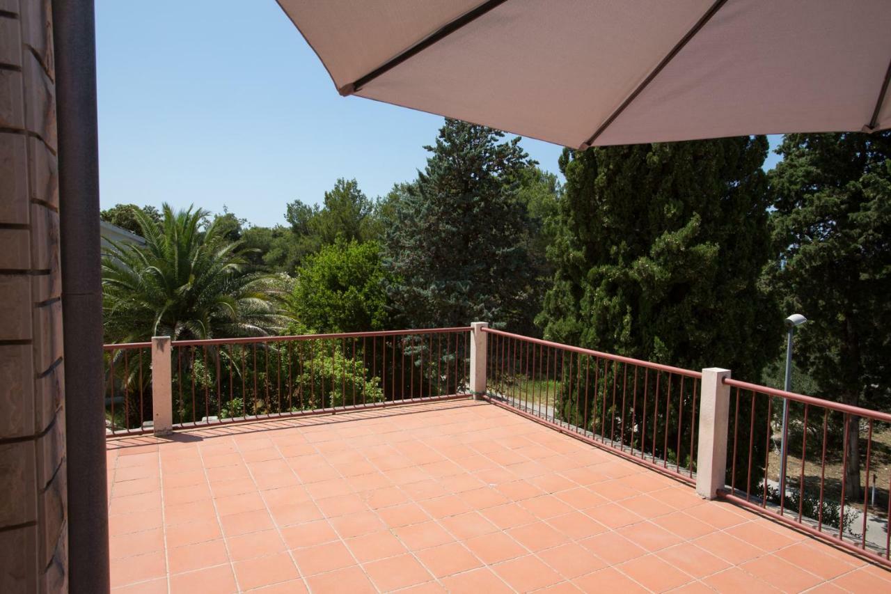 Apartment Supetar Blue Sky Ngoại thất bức ảnh